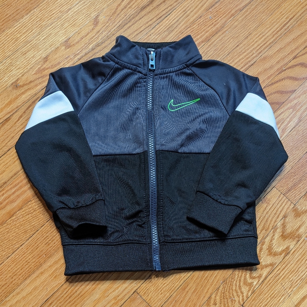 ✨20%off✨ Nike Track Jacket Top Black Grey Gray 18 months child kids activewear